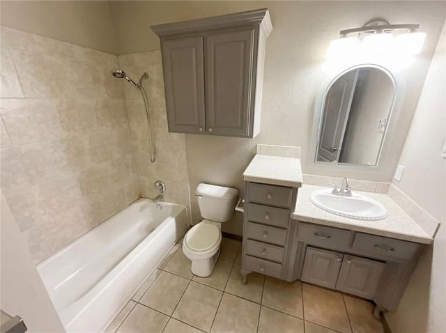 8816 NW 121st Terrace, Oklahoma City, OK 73162