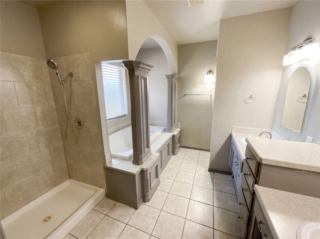 8816 NW 121st Terrace, Oklahoma City, OK 73162