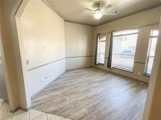 8816 NW 121st Terrace, Oklahoma City, OK 73162