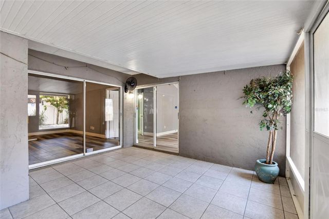 305 SAND RIDGE DRIVE, Valrico, FL 33594