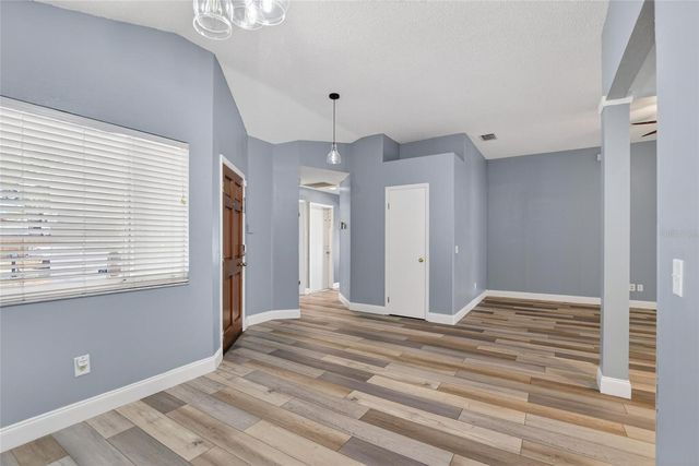 305 SAND RIDGE DRIVE, Valrico, FL 33594