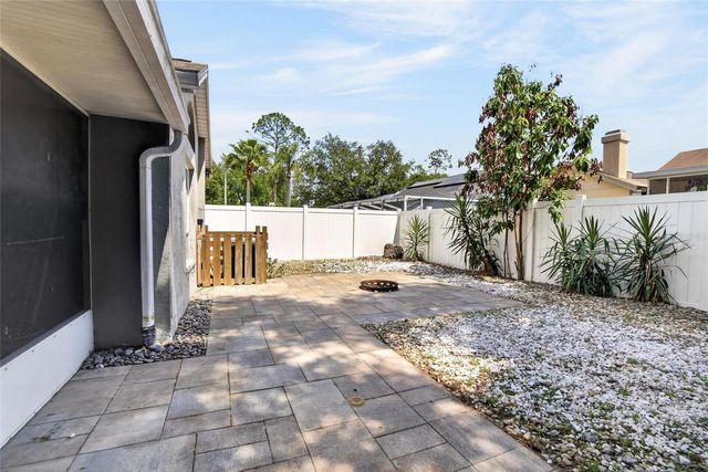 305 SAND RIDGE DRIVE, Valrico, FL 33594