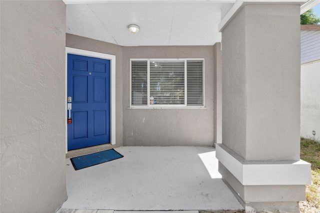 305 SAND RIDGE DRIVE, Valrico, FL 33594