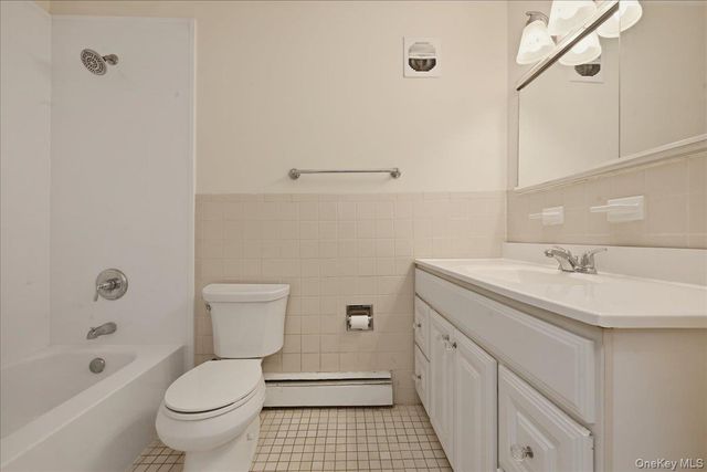 7 Anchorage Road, Port Washington, NY 11050