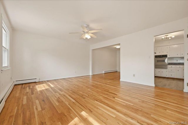 7 Anchorage Road, Port Washington, NY 11050