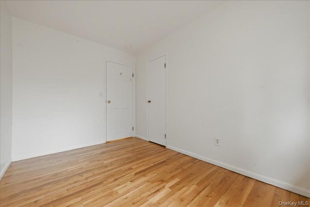 7 Anchorage Road, Port Washington, NY 11050