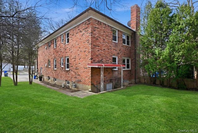 7 Anchorage Road, Port Washington, NY 11050