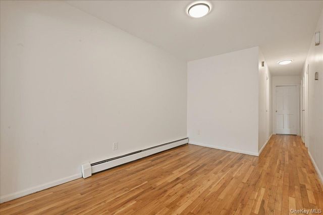 7 Anchorage Road, Port Washington, NY 11050