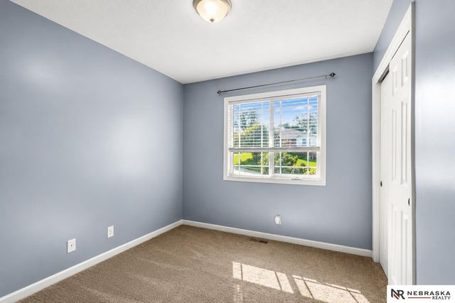 4733 S 81st Street, Ralston, NE 68127