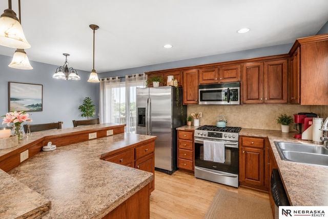 4733 S 81st Street, Ralston, NE 68127