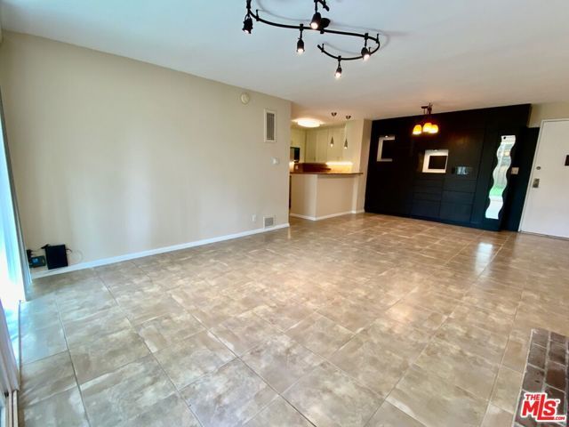 6375 Green Valley Circle 104, Culver City, CA 90230