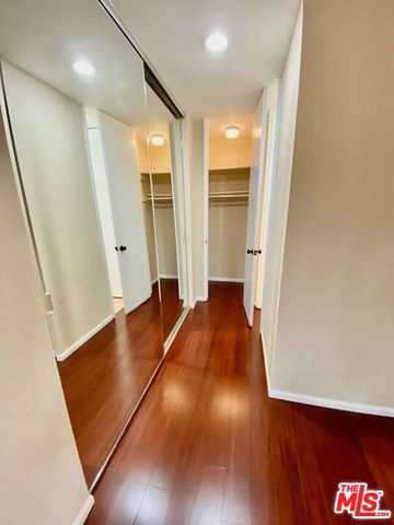 6375 Green Valley Circle 104, Culver City, CA 90230