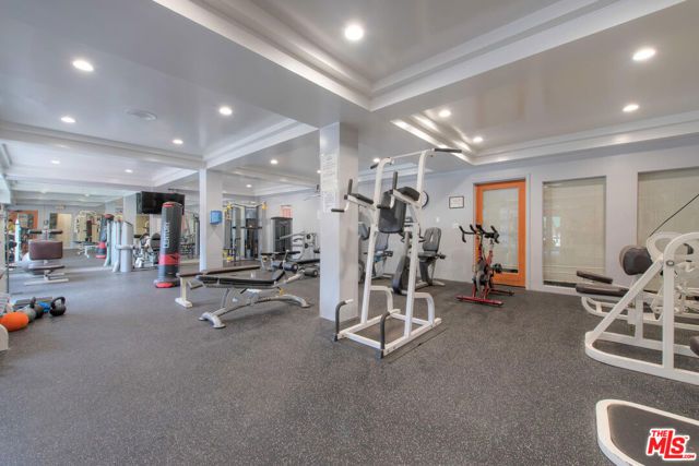 6375 Green Valley Circle 104, Culver City, CA 90230