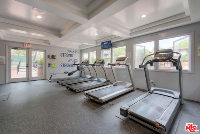 6375 Green Valley Circle 104, Culver City, CA 90230