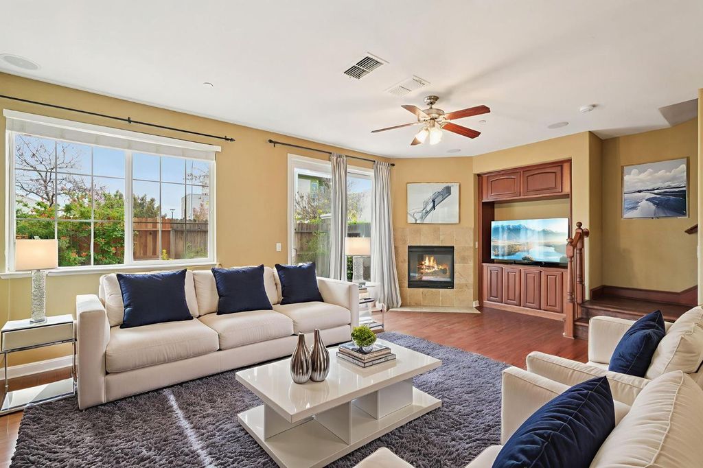 3302 Ferry Cir, Folsom, CA 95630