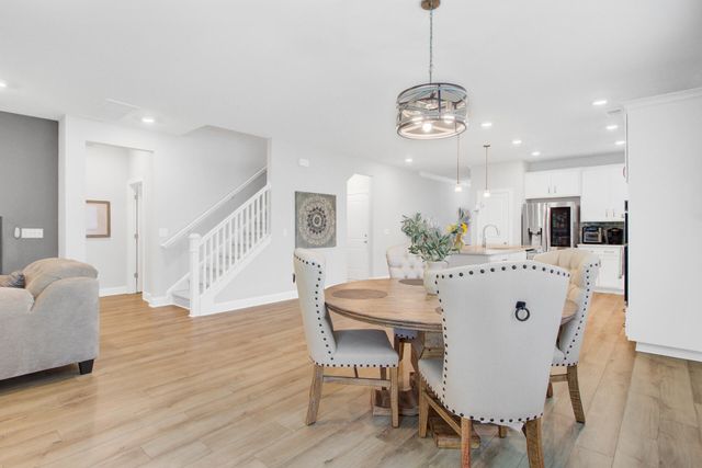 608 S Pointe Boulevard, Summerville, SC 29483