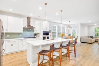 608 S Pointe Boulevard, Summerville, SC 29483