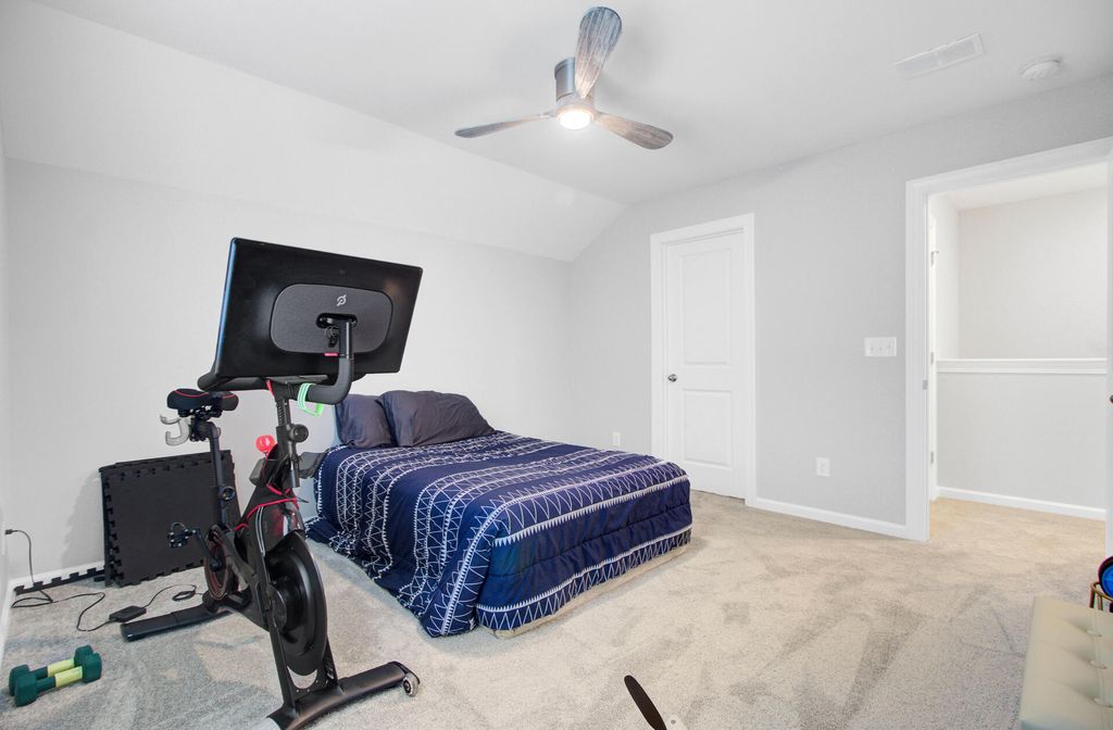 Image 33 of property listing at 608 S Pointe Boulevard, Summerville, SC 29483