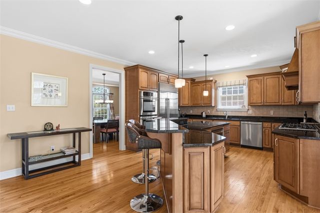 317 Abbey Brook Ln, Peters Twp, PA 15367