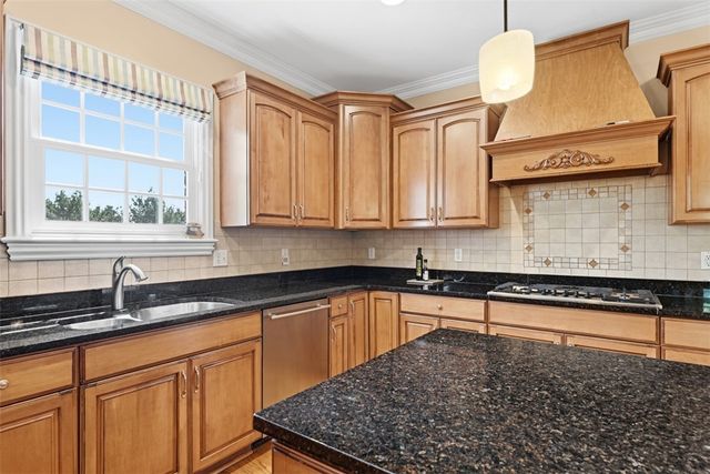 317 Abbey Brook Ln, Peters Twp, PA 15367