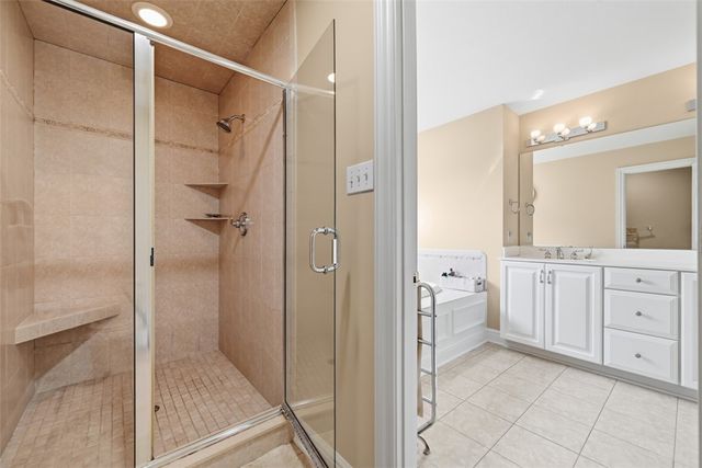 317 Abbey Brook Ln, Peters Twp, PA 15367