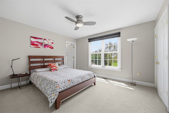 317 Abbey Brook Ln, Peters Twp, PA 15367