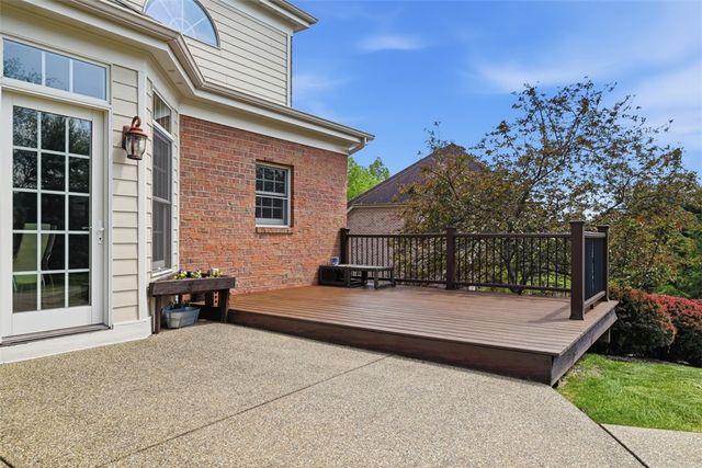 317 Abbey Brook Ln, Peters Twp, PA 15367