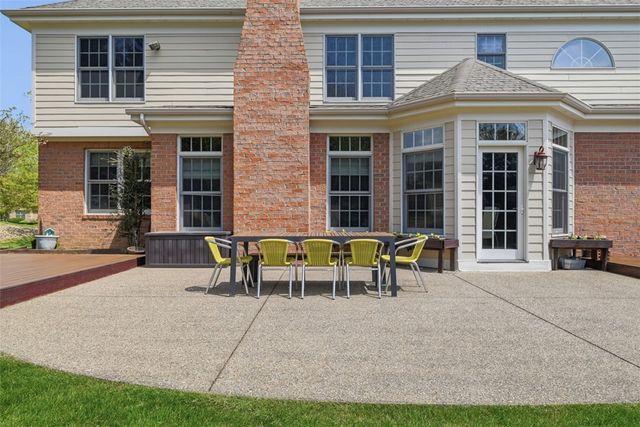 317 Abbey Brook Ln, Peters Twp, PA 15367