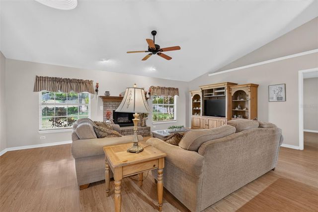 3237 INDIAN TRAIL, Eustis, FL 32726