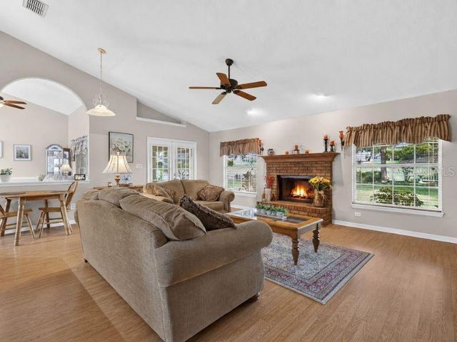 3237 INDIAN TRAIL, Eustis, FL 32726
