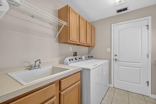 3237 INDIAN TRAIL, Eustis, FL 32726
