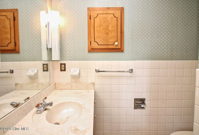 119 Otter Drive, West End, NC 27376