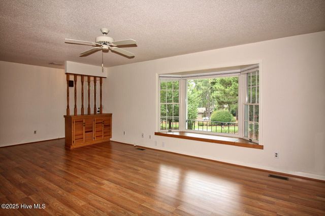 119 Otter Drive, West End, NC 27376