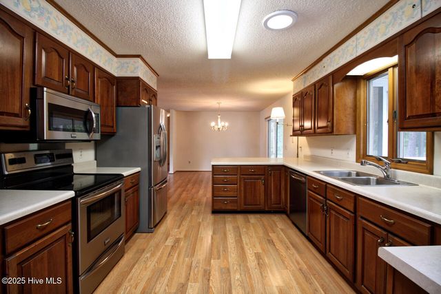 119 Otter Drive, West End, NC 27376