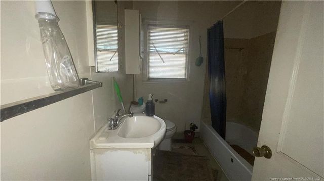 2995 Coleman Road, Eastover, NC 28312
