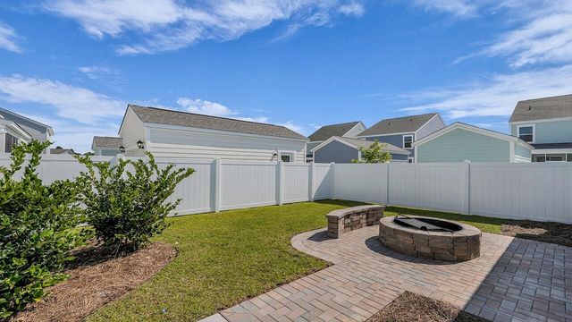 129 Lilac Grove Way, Summerville, SC 29486