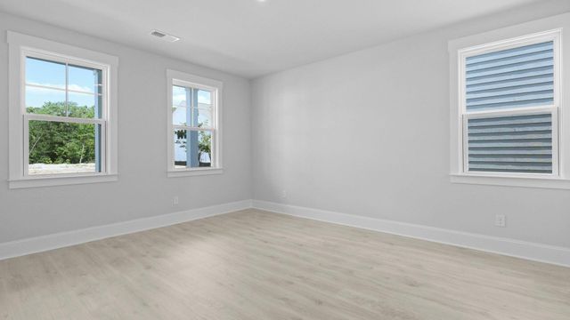 129 Lilac Grove Way, Summerville, SC 29486