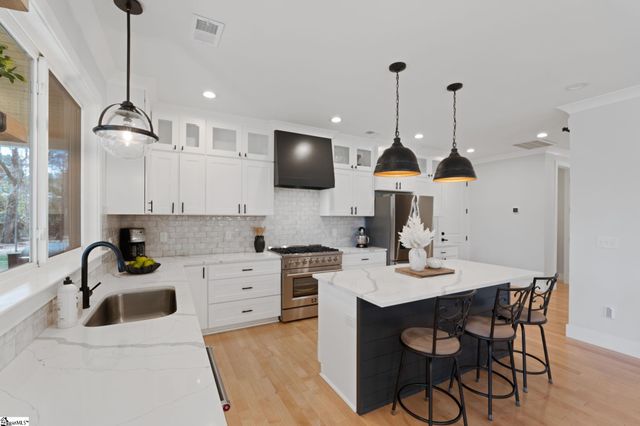 1502A Groce Meadow Road, Taylors, SC 29687
