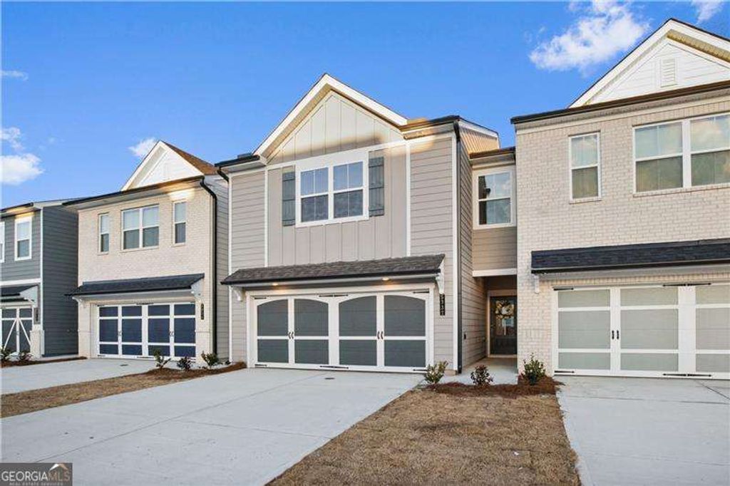 5332 Melbourne Lane, Flowery Branch, GA 30542