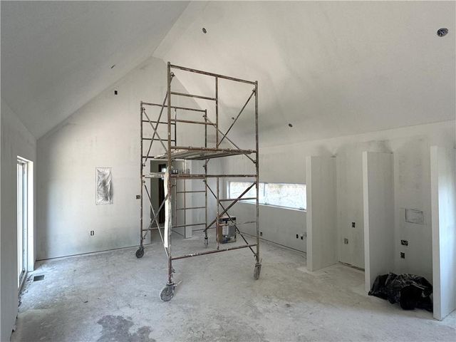 258 Sycamore Drive, Linn Valley, KS 66040