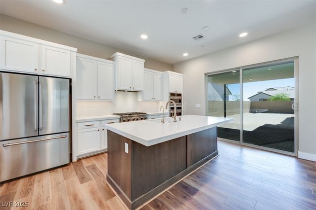 1081 Soaring Sage Avenue, Las Vegas, NV 89138