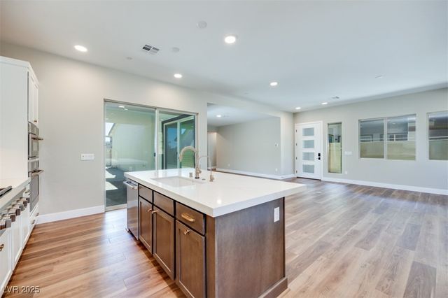 1081 Soaring Sage Avenue, Las Vegas, NV 89138