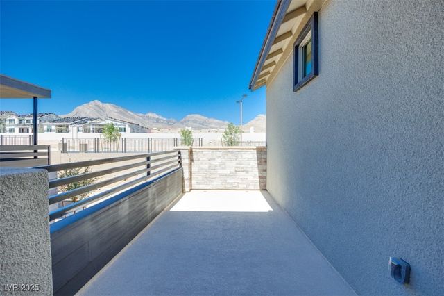 1081 Soaring Sage Avenue, Las Vegas, NV 89138
