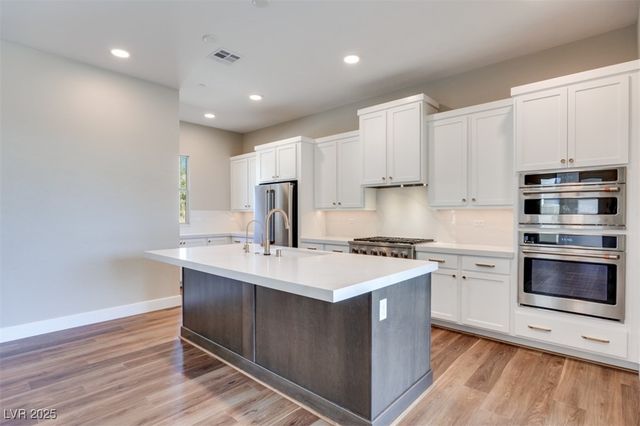 1081 Soaring Sage Avenue, Las Vegas, NV 89138