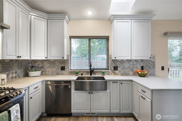 11522 SE 305th Place, Auburn, WA 98092