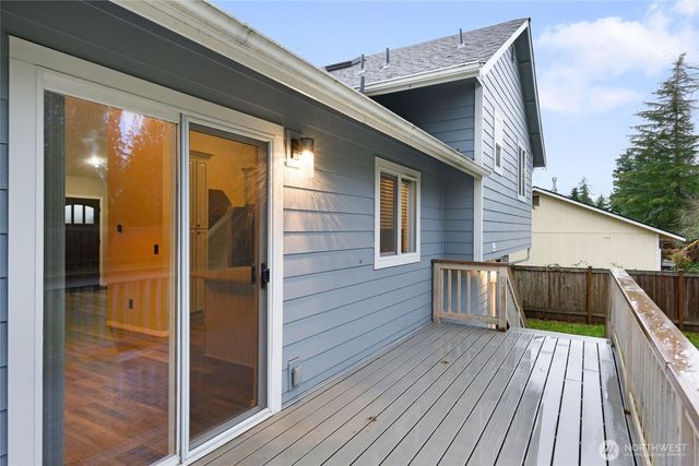 11522 SE 305th Place, Auburn, WA 98092