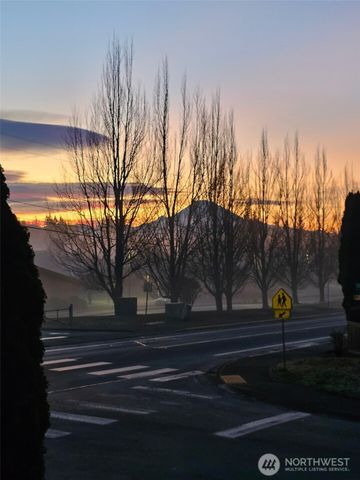 11522 SE 305th Place, Auburn, WA 98092