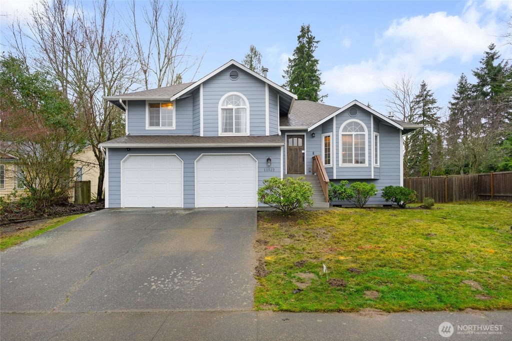 11522 SE 305th Place, Auburn, WA 98092