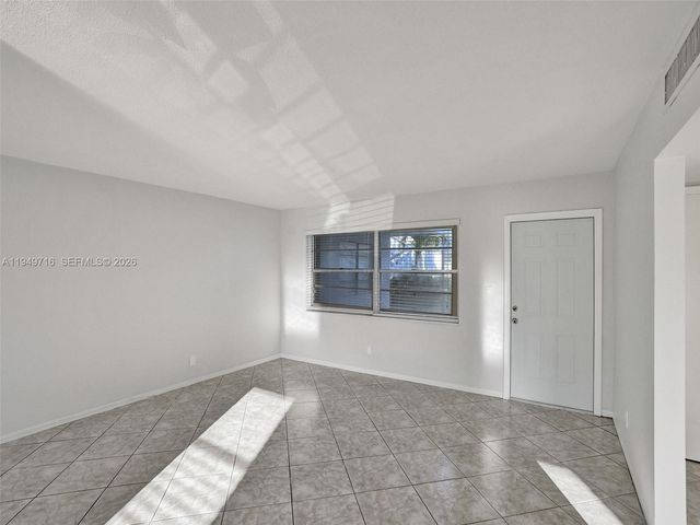 5112 Hollywood Blvd 7, Hollywood, FL 33021