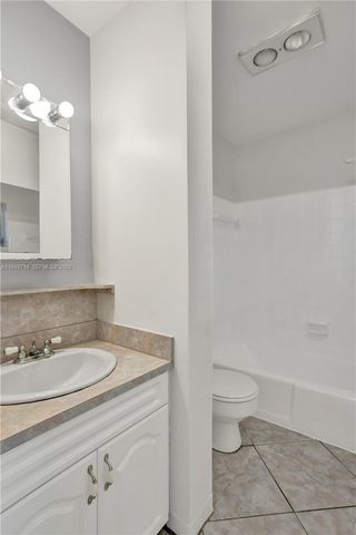 5112 Hollywood Blvd 7, Hollywood, FL 33021